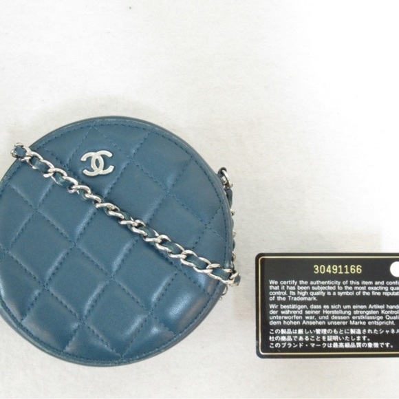 🧲SOLD🧲 Chanel Round Clutch mini Lambskin - Picture 6 of 8